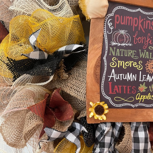 SCARECROW WREATH - RUSTIC FALL AUTUMN wreath - Picture 6 of 8